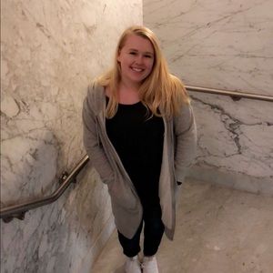 Meet your Posher, Ali